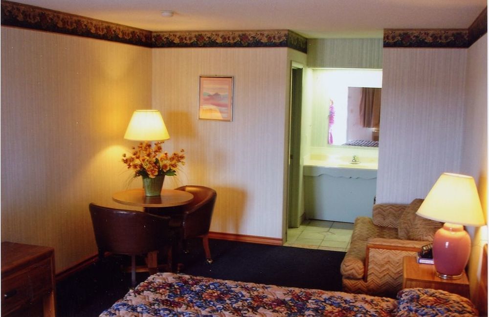 Hillcrest Inn & Suites Ozona Szoba fotó